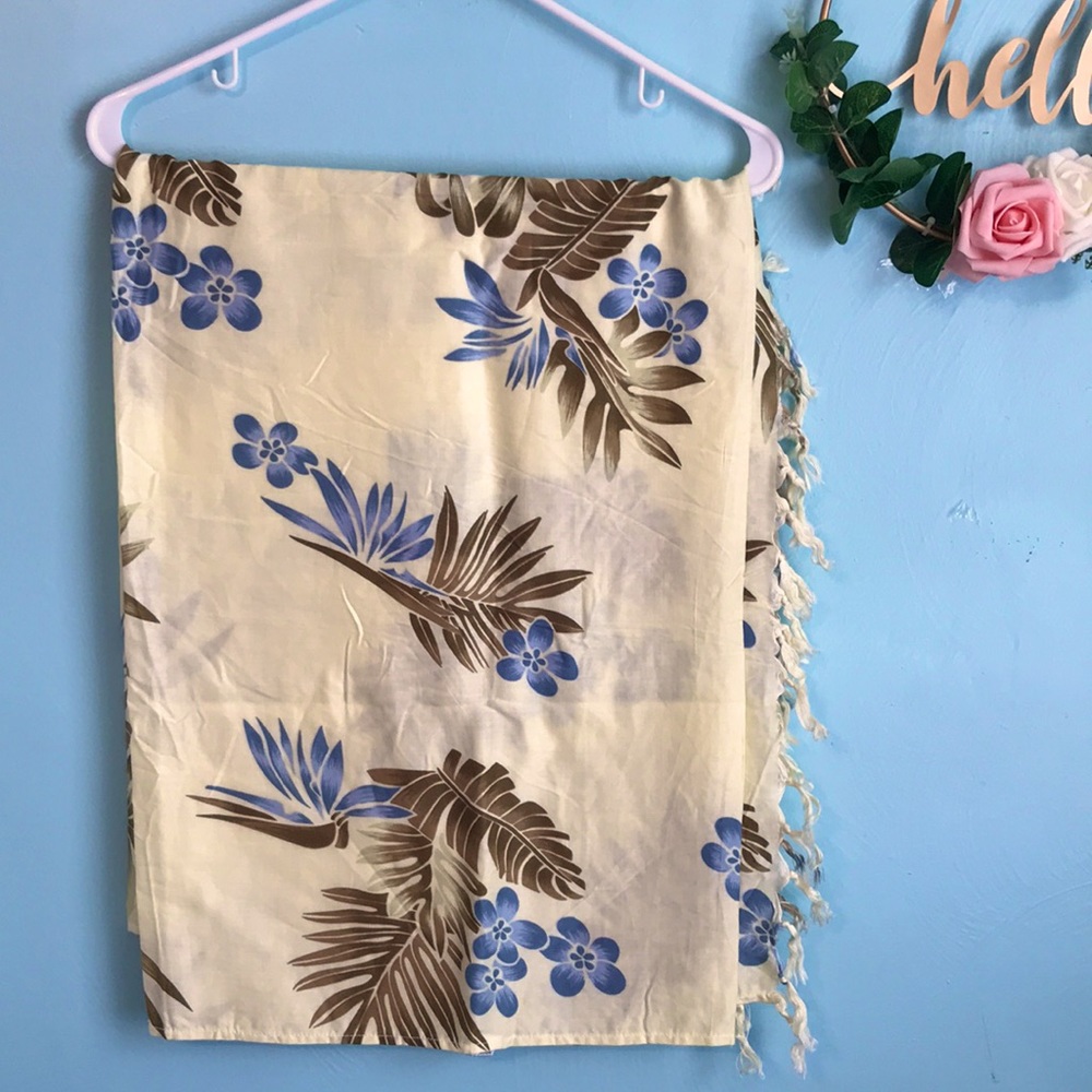 Hibiscus Collection Hawaii Sarong Beach Cover Up - Picture 2 of 7